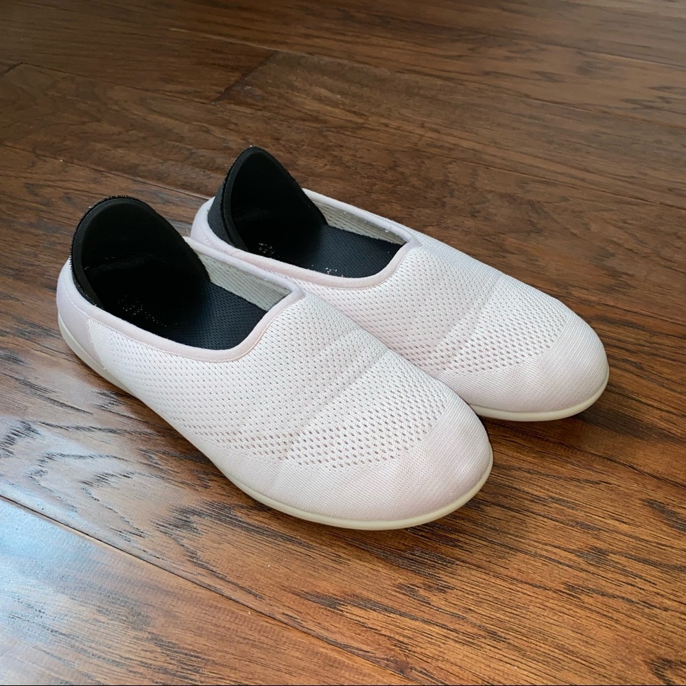Mahabis flow slippers. - Picture 2 of 10